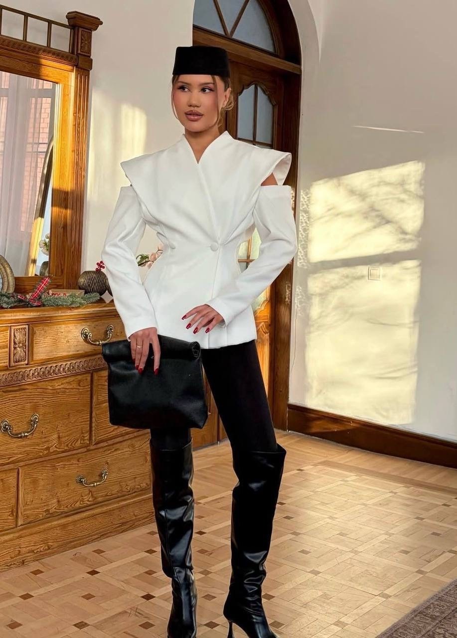 элегантные наряды,женский асимметричный блейзер twotwinstyle,стильные наряды,женские блейзеры twotwinstyle