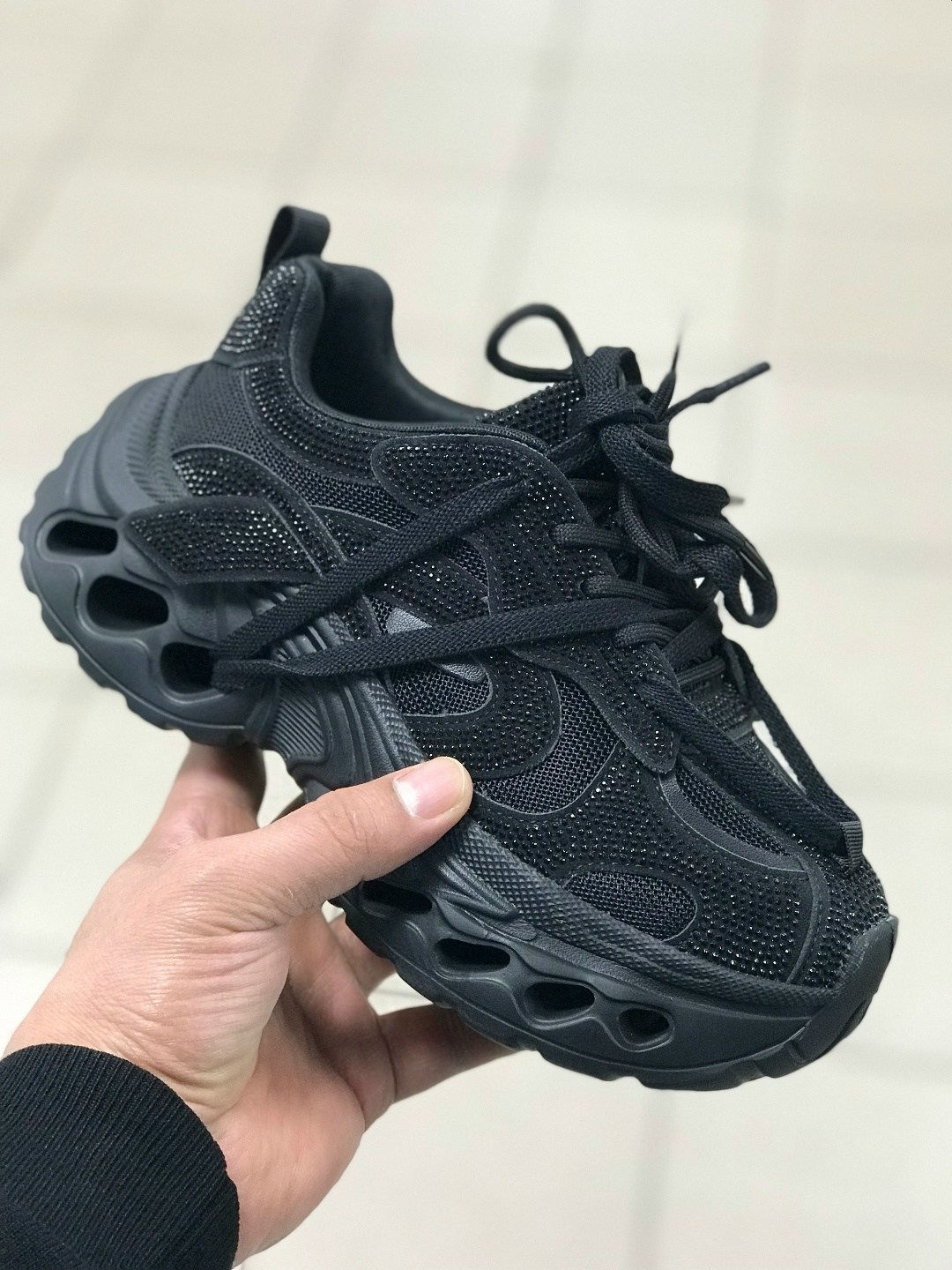 женские кроссовки,массивные кроссовки женские,повседневные кроссовки,массивные кроссовки,кроссовки модные