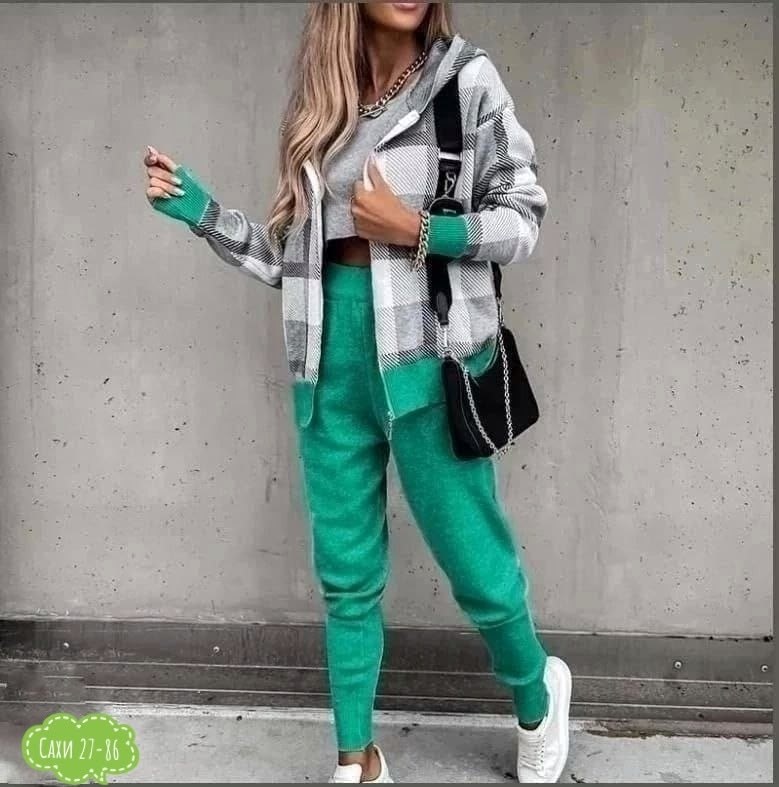 костюм тройка спорт шик,модные костюмы,костюм на флисе,костюм женский на флисе,трикотажные костюмы
