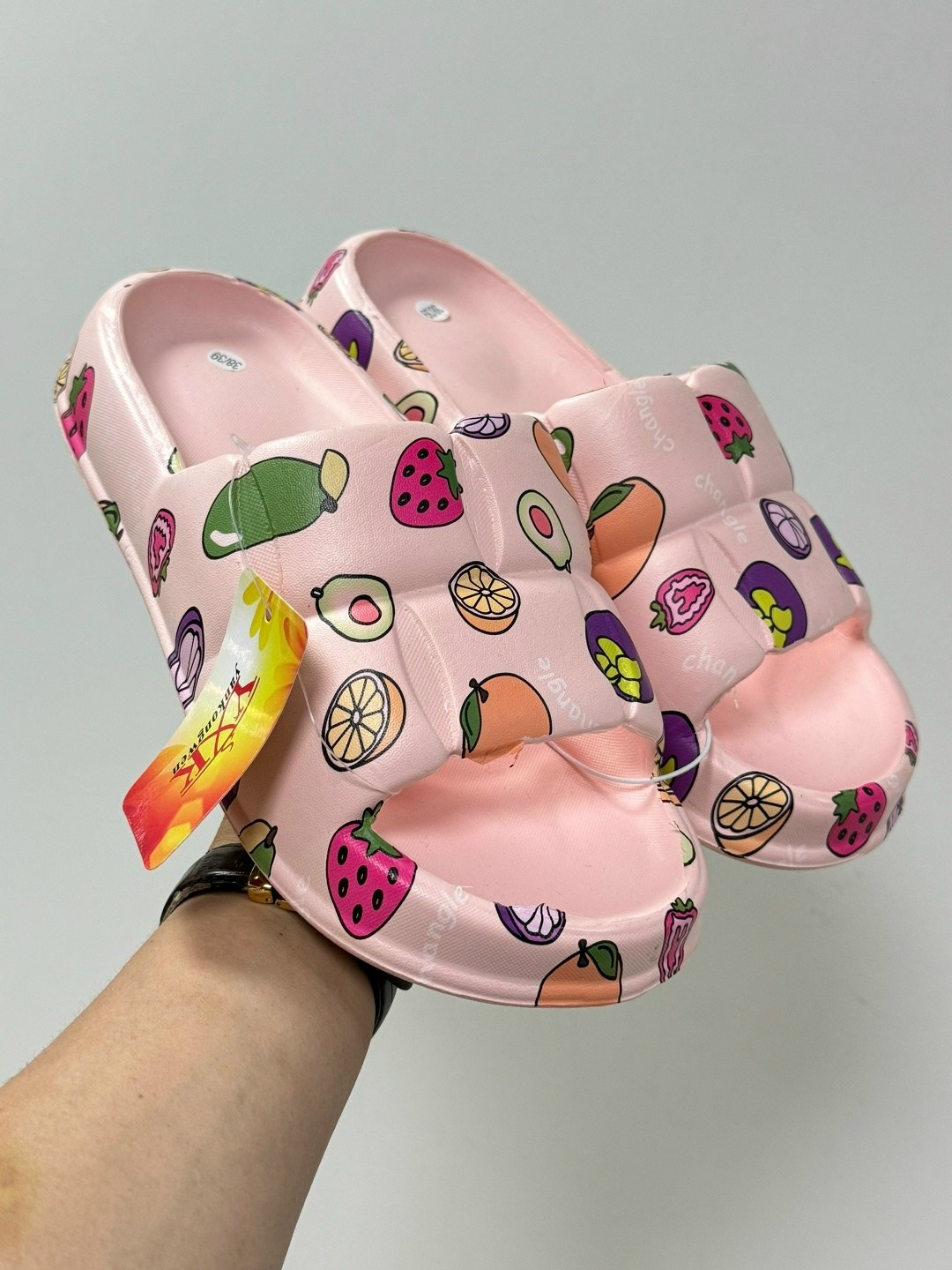 летние тапочки,шлёпанцы женские,яркие шлепанцы,летние шлепанцы,шлепанцы женские летние