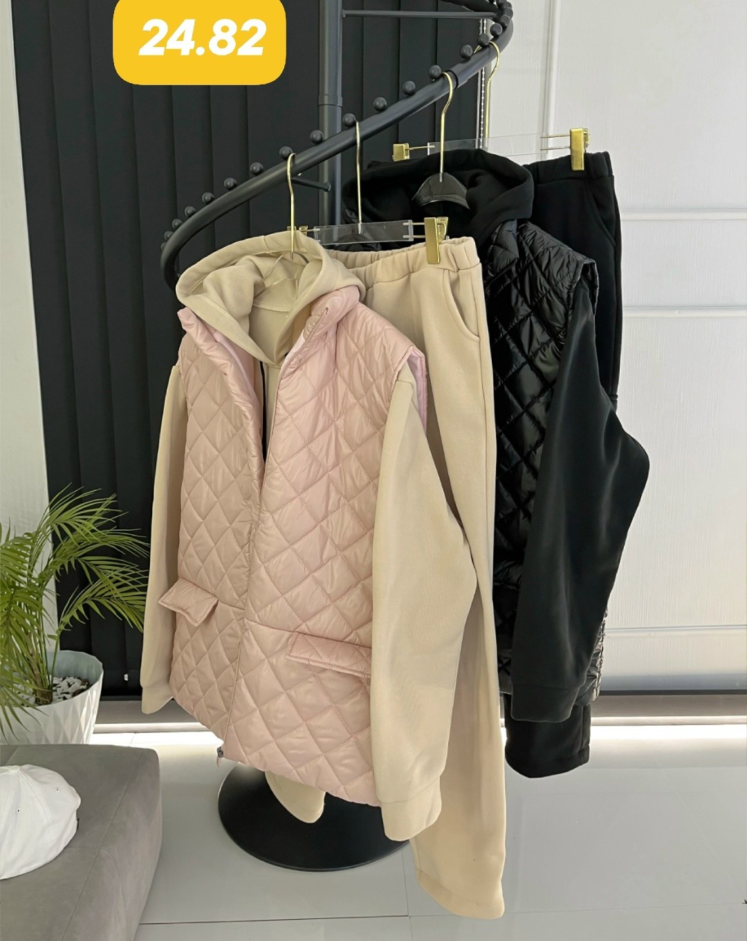 костюм спортивный тройка с длинным стеганым пальто cubi shop,костюм тройка с курткой,костюм женский на флисе,костюм женский тройка,костюм бежевый