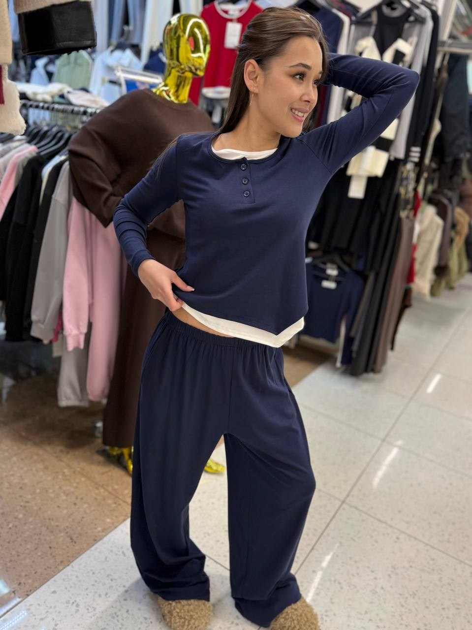 повседневный костюм,женский костюм,костюм,костюм модный,спортивные костюмы