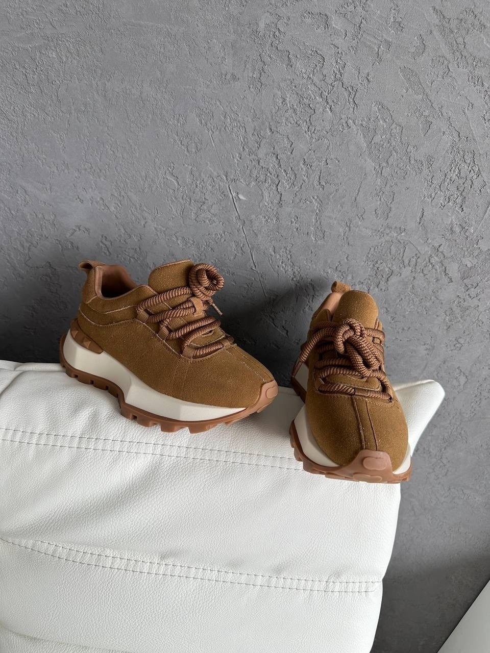 женские кроссовки,,замшевые кроссовки,кроссовки женские натуральная замша,массивные кроссовки для женщин