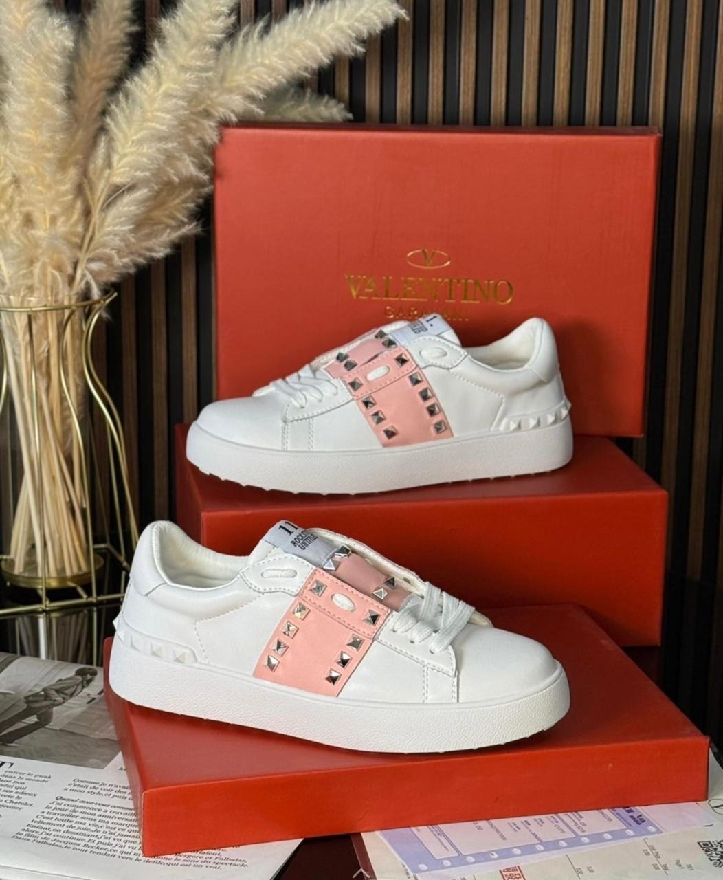 кроссовки valentino,женские кроссовки valentino,кеды valentino garavani женские оригинал,кеды valentino женские,кеды valentino garavani