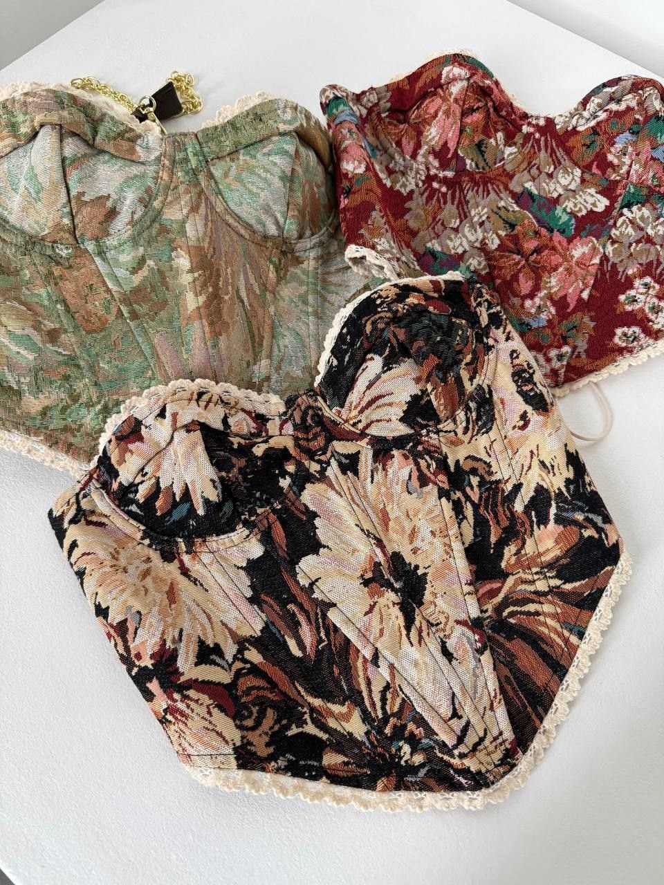 девушка,женское нижнее белье,девушка в красивом платье,красивая модель,роскошная девушка