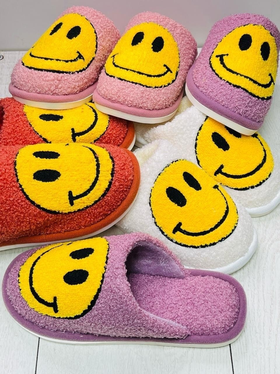 тапочки смайлики,домашние тапочки,теплые домашние тапочки,тапки смайлы,теплые тапочки