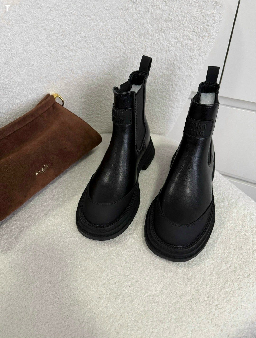 ,женские ботинки челси,ботинки челси из мягкой кожи на платформе,ботинки челси баленсиага женские,ботинки челси