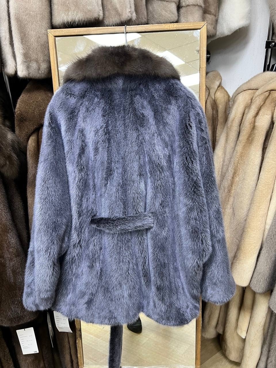 шубка из меха европейской норки с капюшоном из меха чернобурки,шубка из меха европейской норки с капюшоном из меха песца,шубка из меха европейской норки с капюшоном,норковая шуба,шубка из меха европей