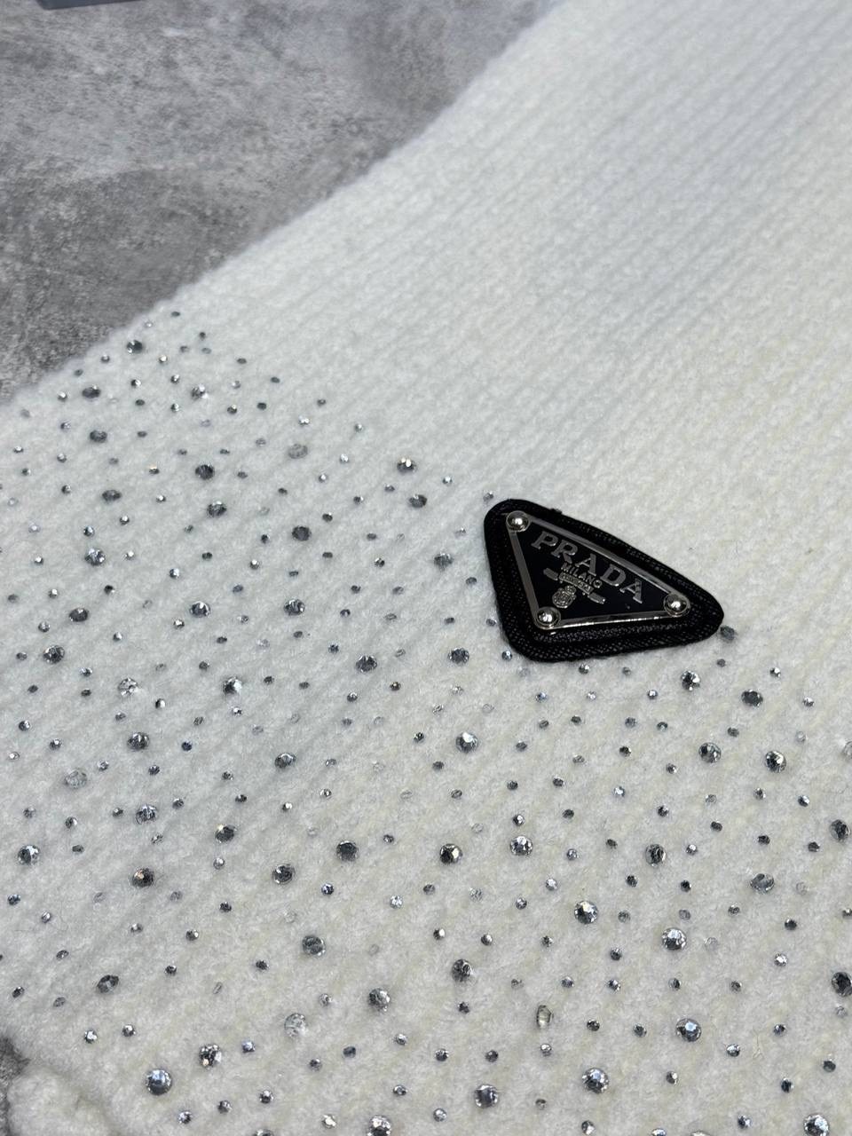 шарф chanel,зимний кашемировый шарф 2026 в стиле chanel,шапка chanel,зимний кашемировый шарф в стиле chanel,шарф chanel шапка перчатки