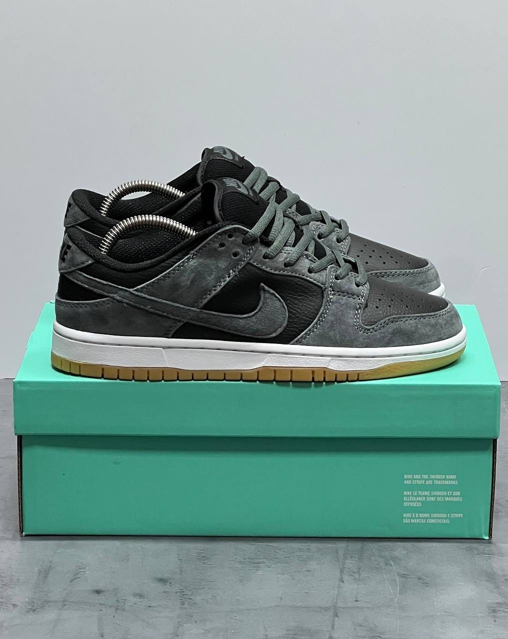 nike sb dunk low dark grey black gum,кроссовки nike sb dunk low,nike dunk sb low dark grey,nike sb dunk low,nike sb dunk low trd dark grey