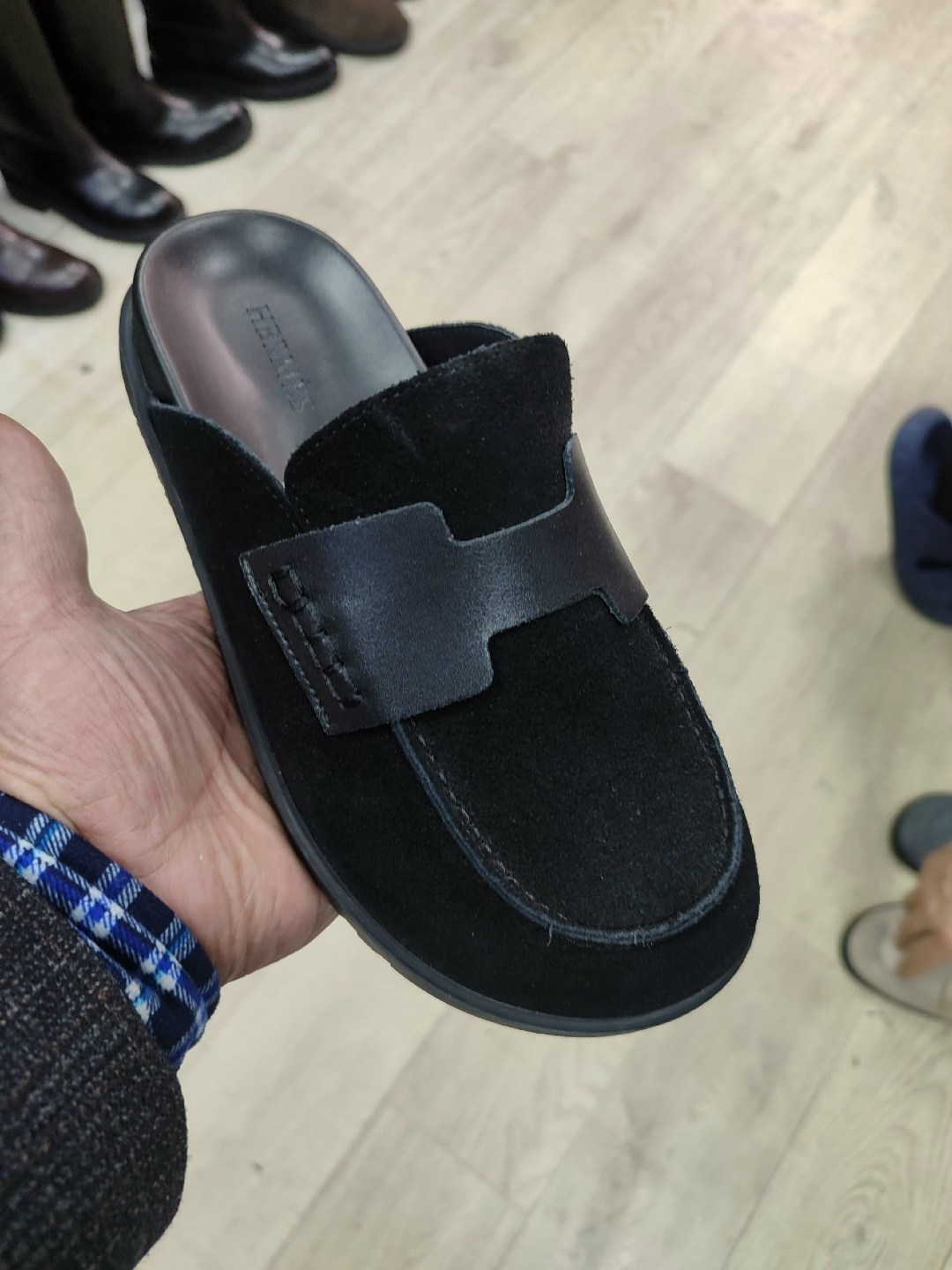 замшевые сабо hermes,женские замшевые мюли hermes go коричневые,,мюли замшевые,сабо замшевые