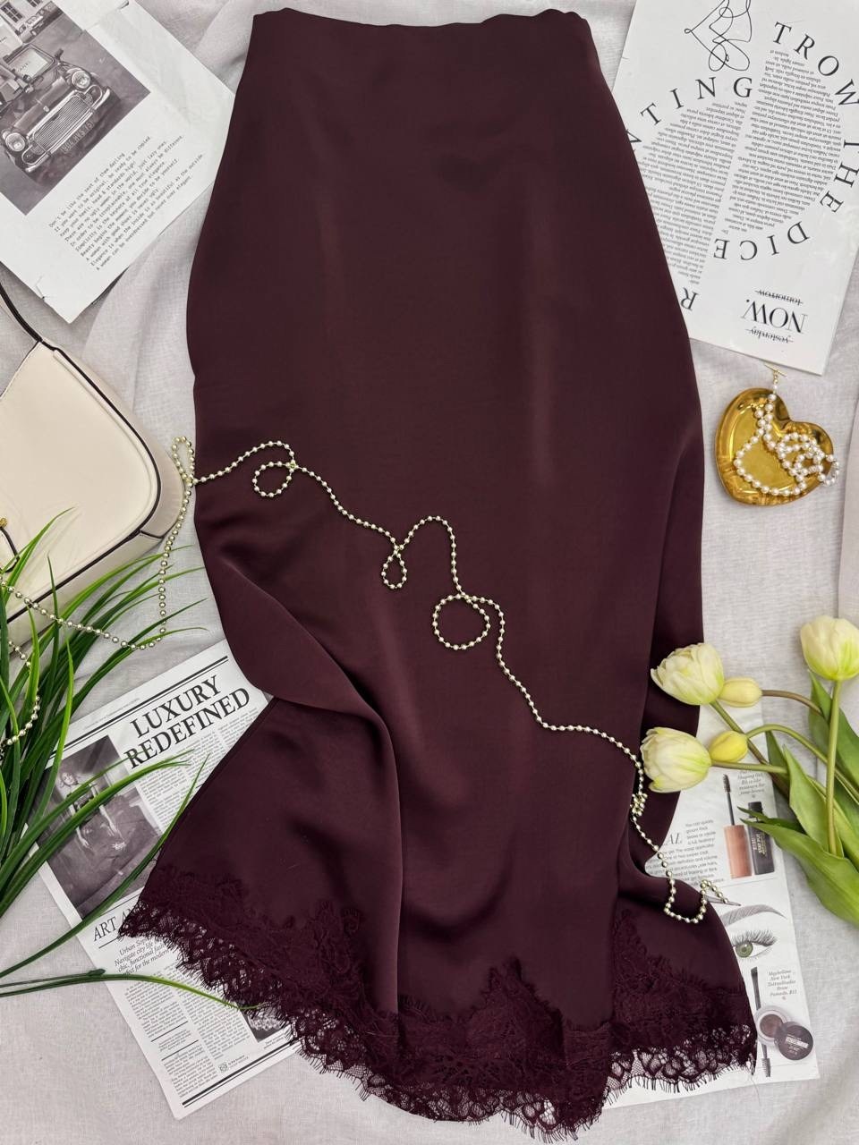 юбка с кружевом,юбка с кружевами,юбка атласная кружево,юбка женская,черная юбка с кружевом по низу