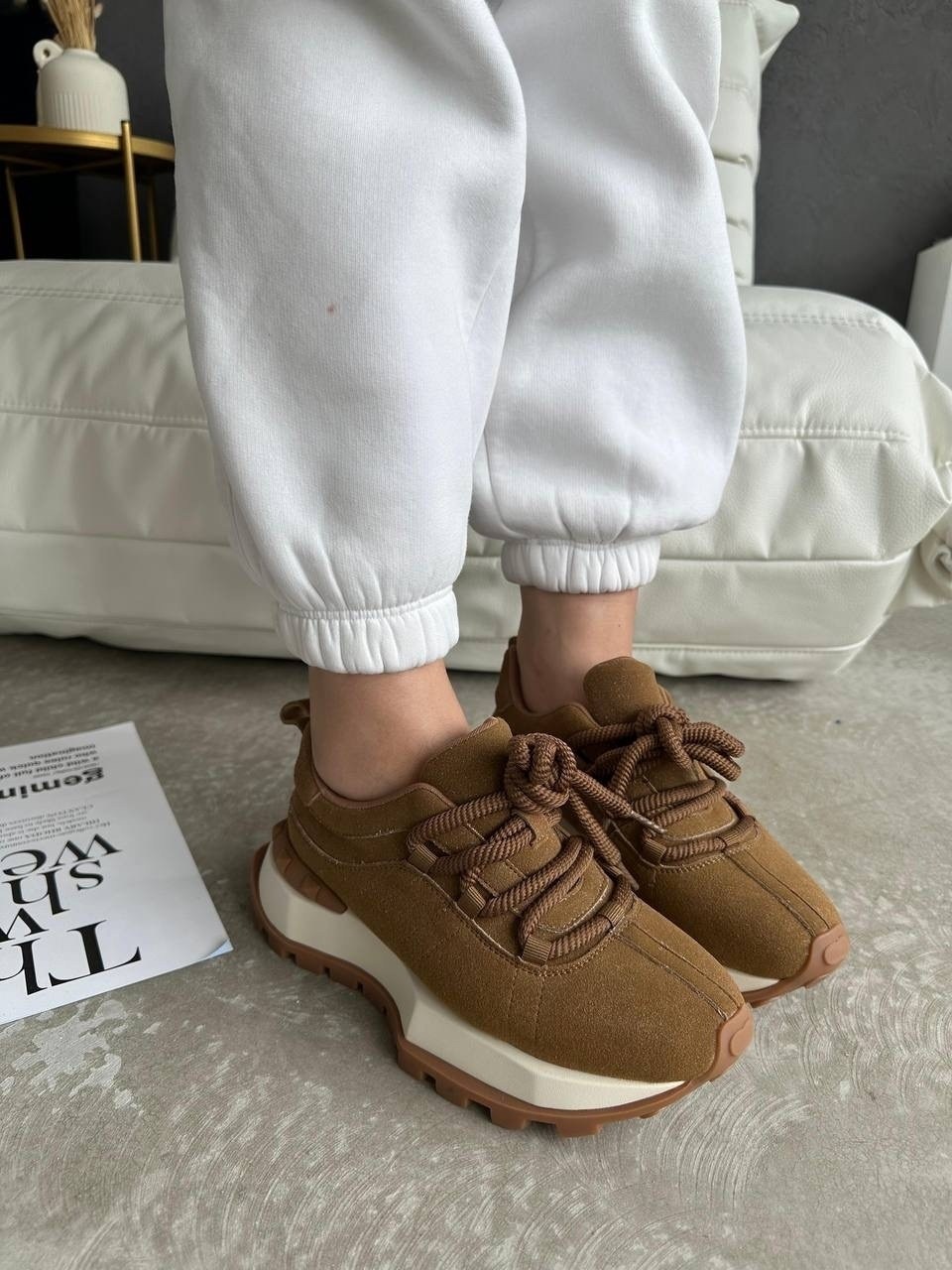 женские кроссовки,,замшевые кроссовки,кроссовки женские натуральная замша,массивные кроссовки для женщин