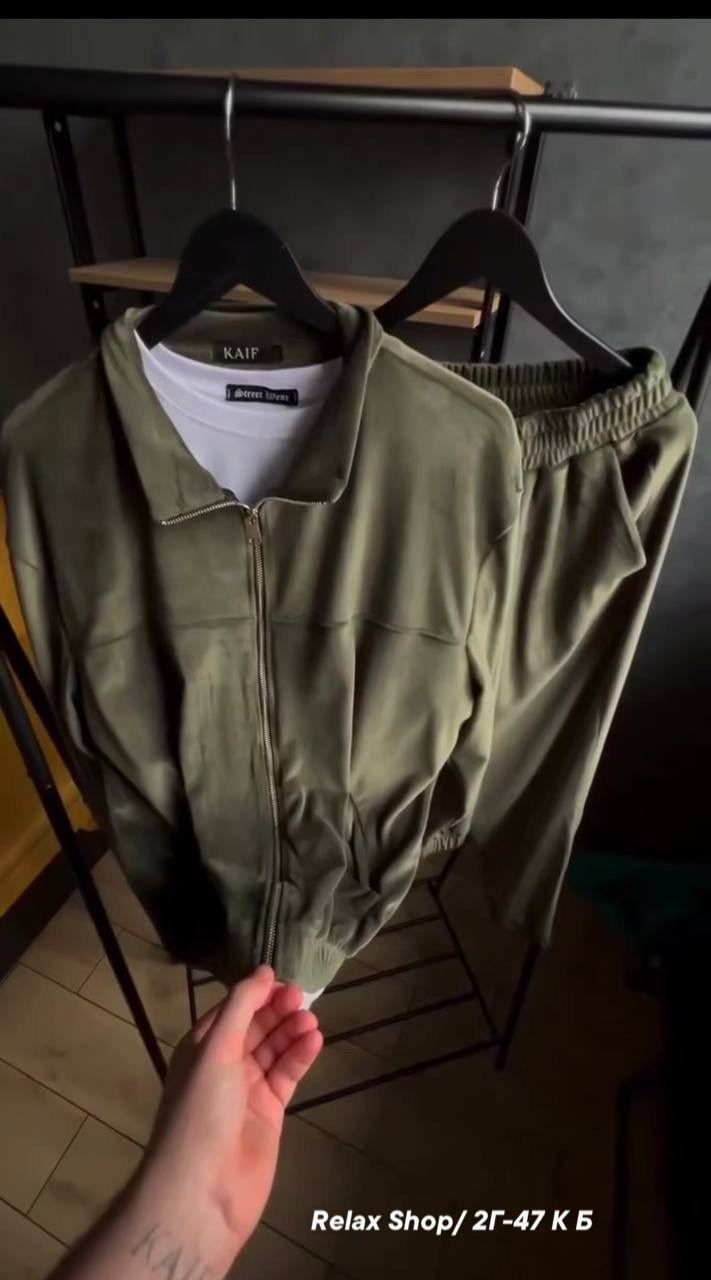 прогулочный костюм brunello cucinelli,спортивный костюм brunello cucinelli,спортивные костюм,мужской спортивный костюм,костюм мужской