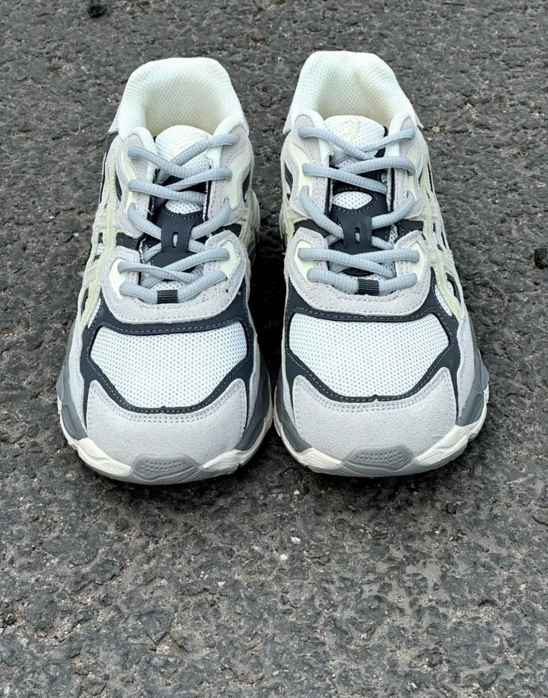 кроссовки asics gel-nyc oyster grey,кроссовки asics gel nyc,кроссовки asics gel,кроссовки asics,кроссовки асикс gel nyc спортивная  asics цвет белый серый кремовый