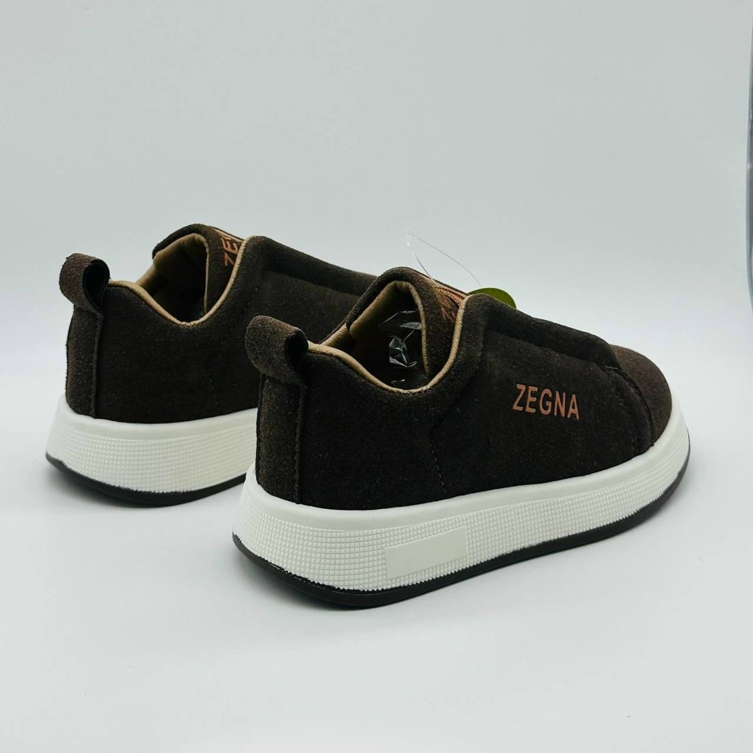 ,женская ,черные кроссовки,обуви,замшевые кроссовки