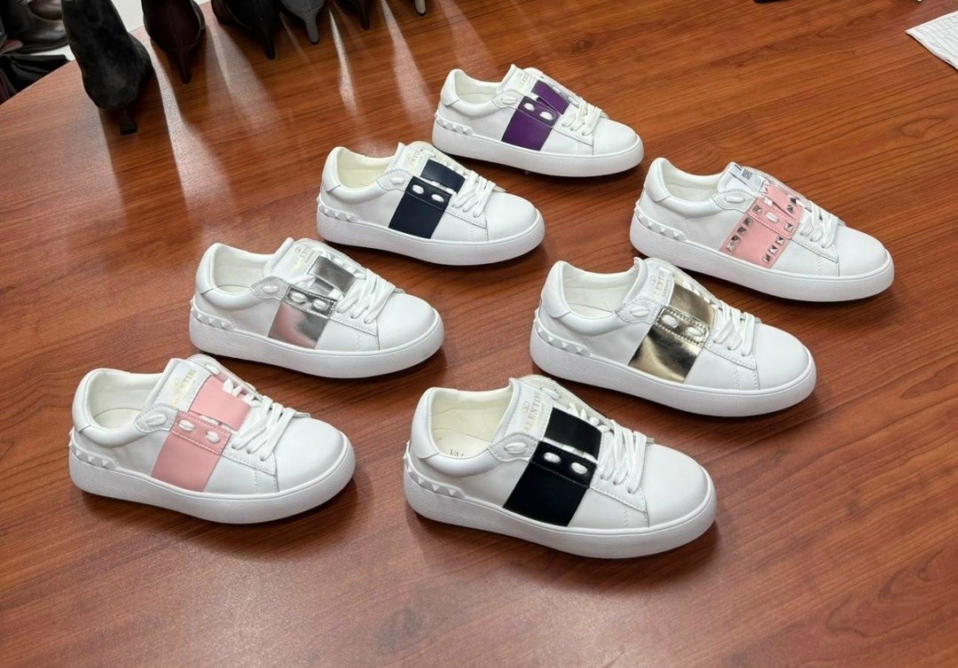 кроссовки valentino,женские кроссовки valentino,кеды valentino garavani женские оригинал,кеды valentino женские,кеды valentino garavani