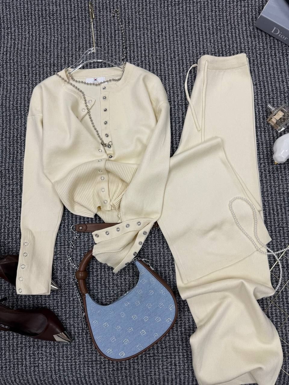 костюм с брюками,костюм брючный,брючный костюм женский,костюм брючный кашемировый,женский костюм