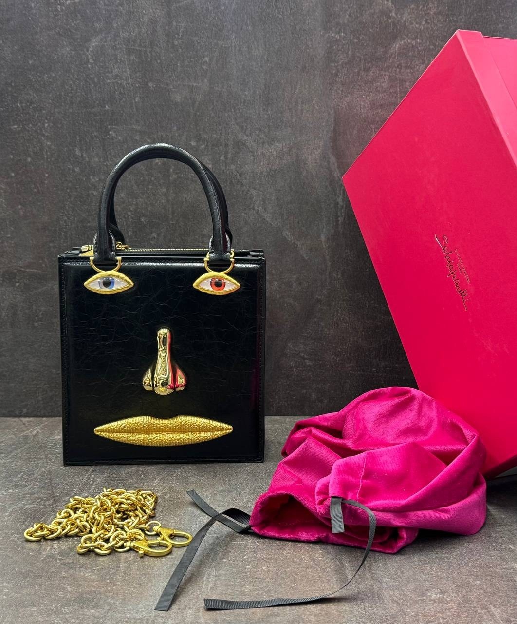 сумка-тоут schiaparelli,сумка schiaparelli,женская сумка schiaparelli,бархатная сумка для глаз schiaparelli premium sense demon,брендовая женская сумка