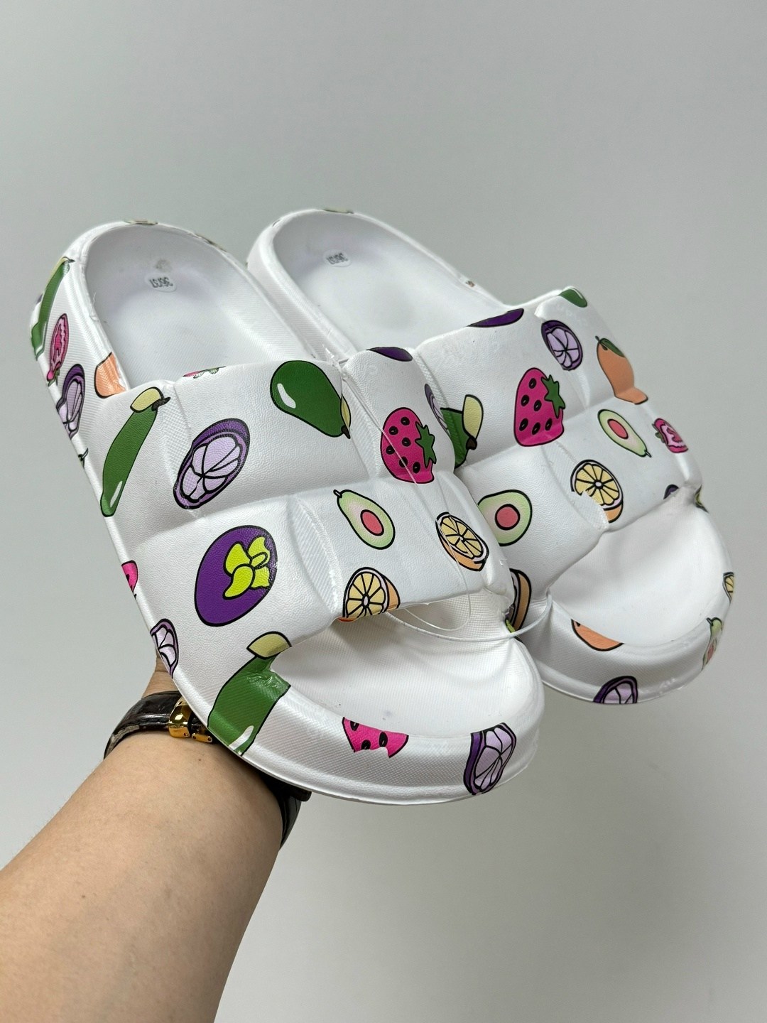 летние тапочки,шлёпанцы женские,яркие шлепанцы,летние шлепанцы,шлепанцы женские летние