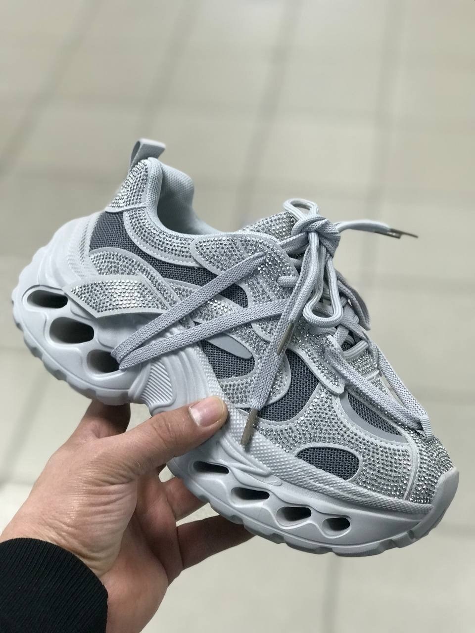 кроссовки,кроссовки женские,массивные кроссовки,повседневные кроссовки,кроссовки модные