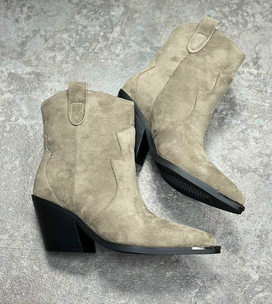 сапоги изабель марант казаки,,ковбойские замшевые ботильоны dewina isabel marant бежевый,ботильоны казаки,модели обуви