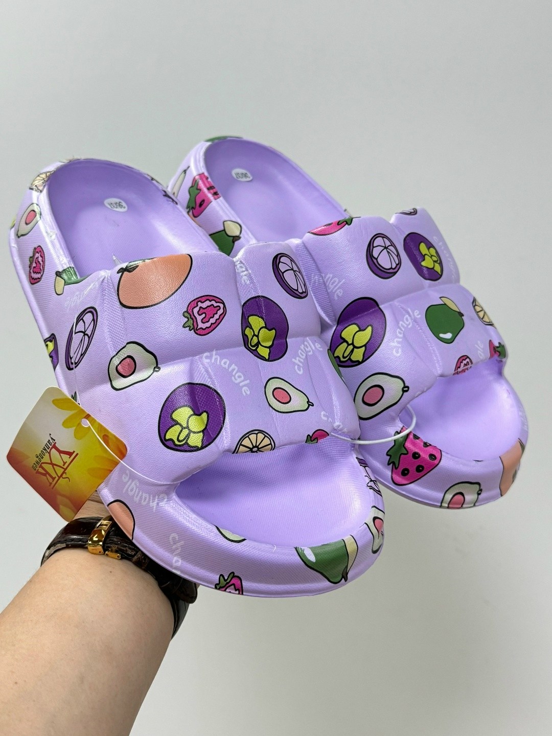 летние тапочки,шлёпанцы женские,яркие шлепанцы,летние шлепанцы,шлепанцы женские летние