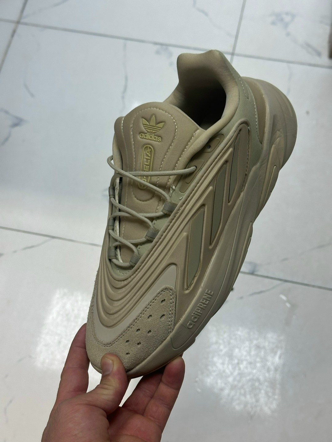 кроссовки adidas ozelia,кроссовки adidas originals ozelia,кроссовки adidas ozelia коричневый,кроссовки озелия adidas бежевый,кроссовки adidas