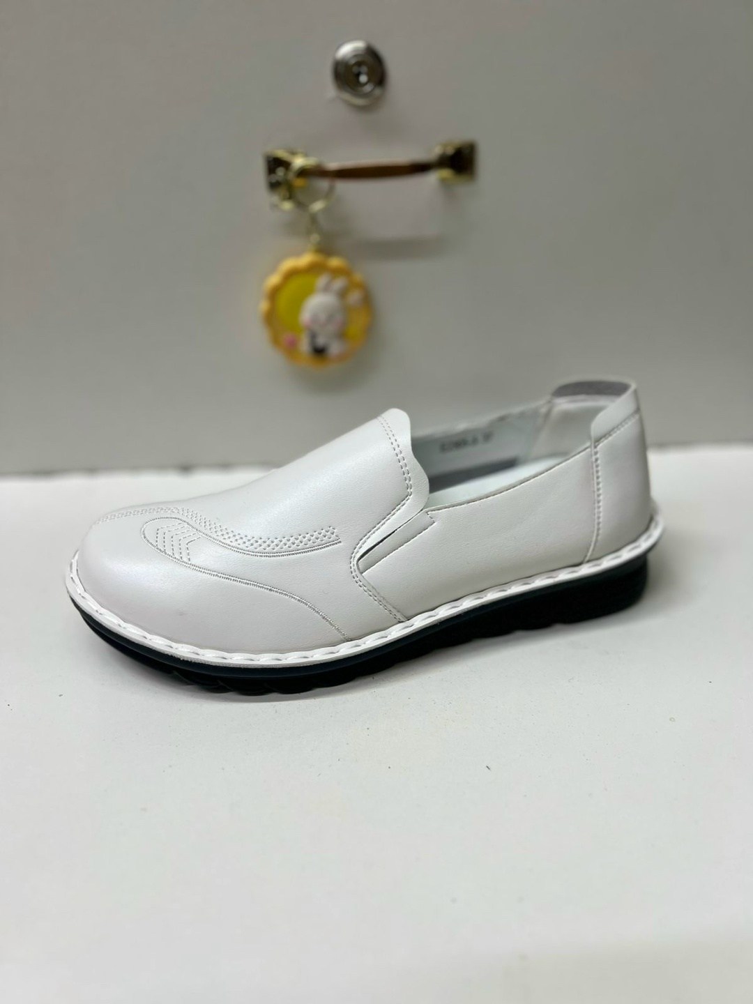 ,обуви,туфли женские,женская ,мокасины на ноге