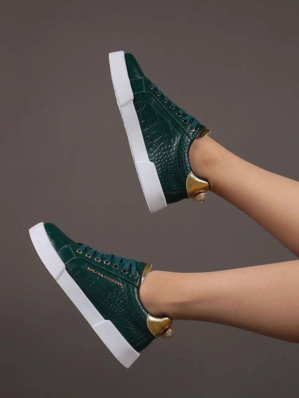 ,женская ,серебряные кроссовки,женские кроссовки,кеды женски