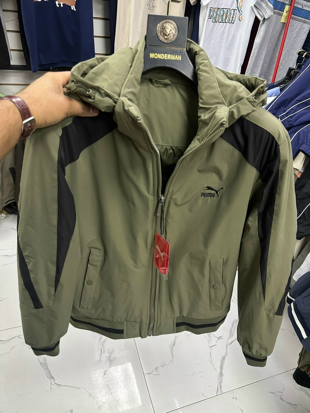 куртка,легкая куртка,куртка модная,куртка плащевка,мужская куртка ветровка