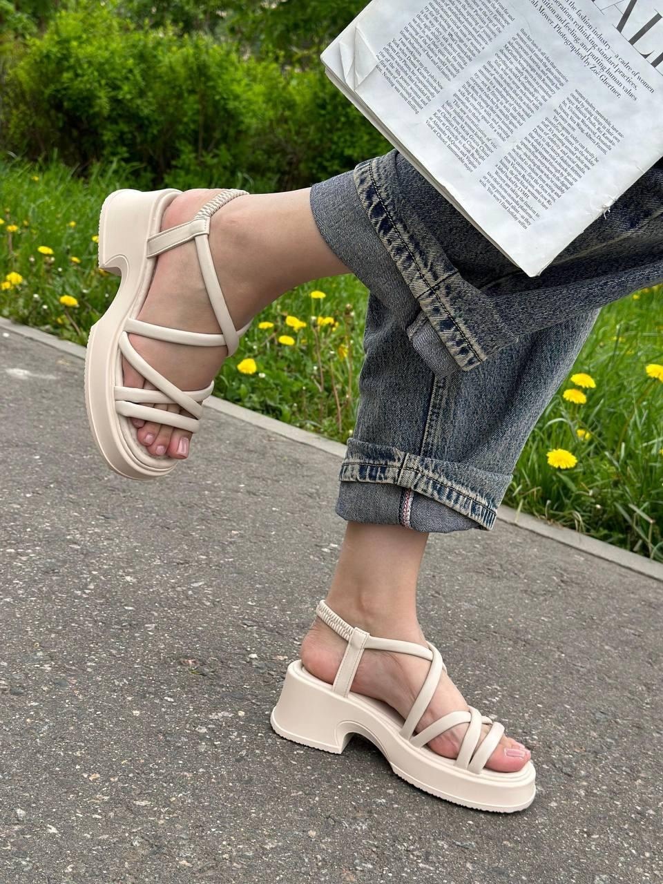 женские босоножки,босоножки с ремешками,босоножки летние,модные босоножки,босоножки на платформе