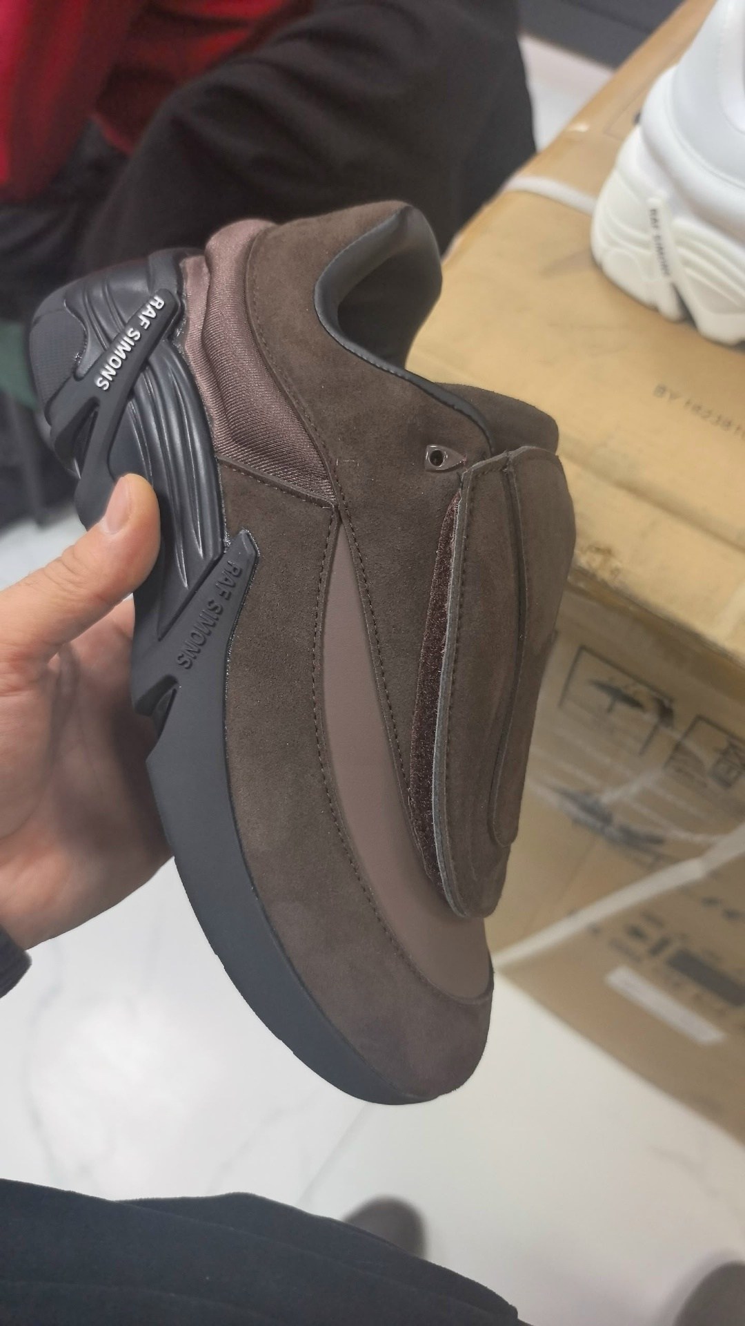 adidas ozweego 2 raf simons x red,raf simons low top sneakers antei 44 red leather,кроссовки adidas x raf simons ozweego 2 жен красный,adidas raf simons ozweego 3 red,кроссовки