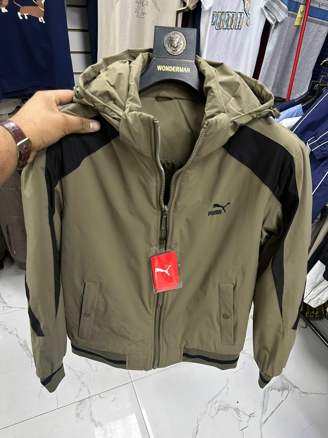 куртка,легкая куртка,куртка модная,куртка плащевка,мужская куртка ветровка