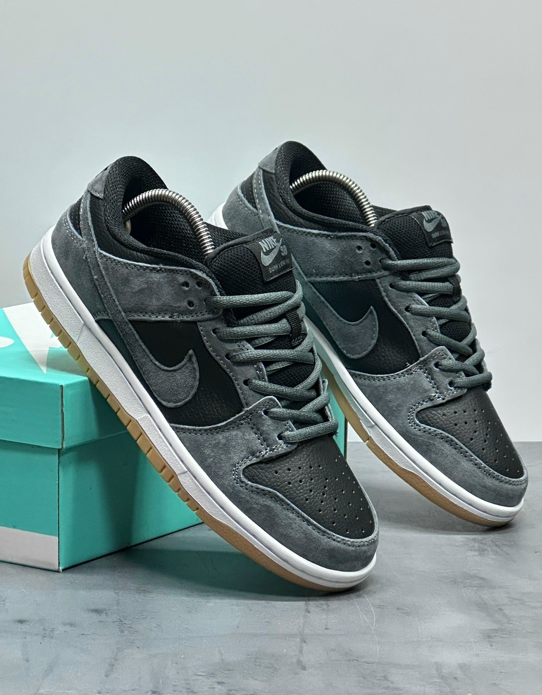 nike sb dunk low dark grey black gum,кроссовки nike sb dunk low,nike dunk sb low dark grey,nike sb dunk low,nike sb dunk low trd dark grey