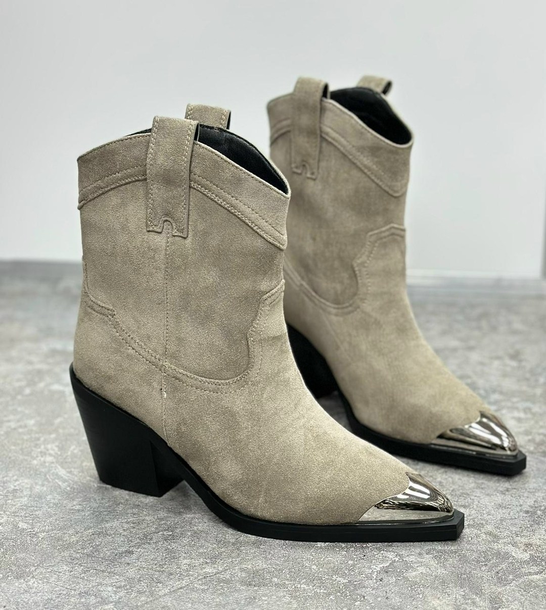 ботильоны казаки,,сапоги изабель марант казаки,сапоги казаки женские замшевые,полусапоги замшевые казаки