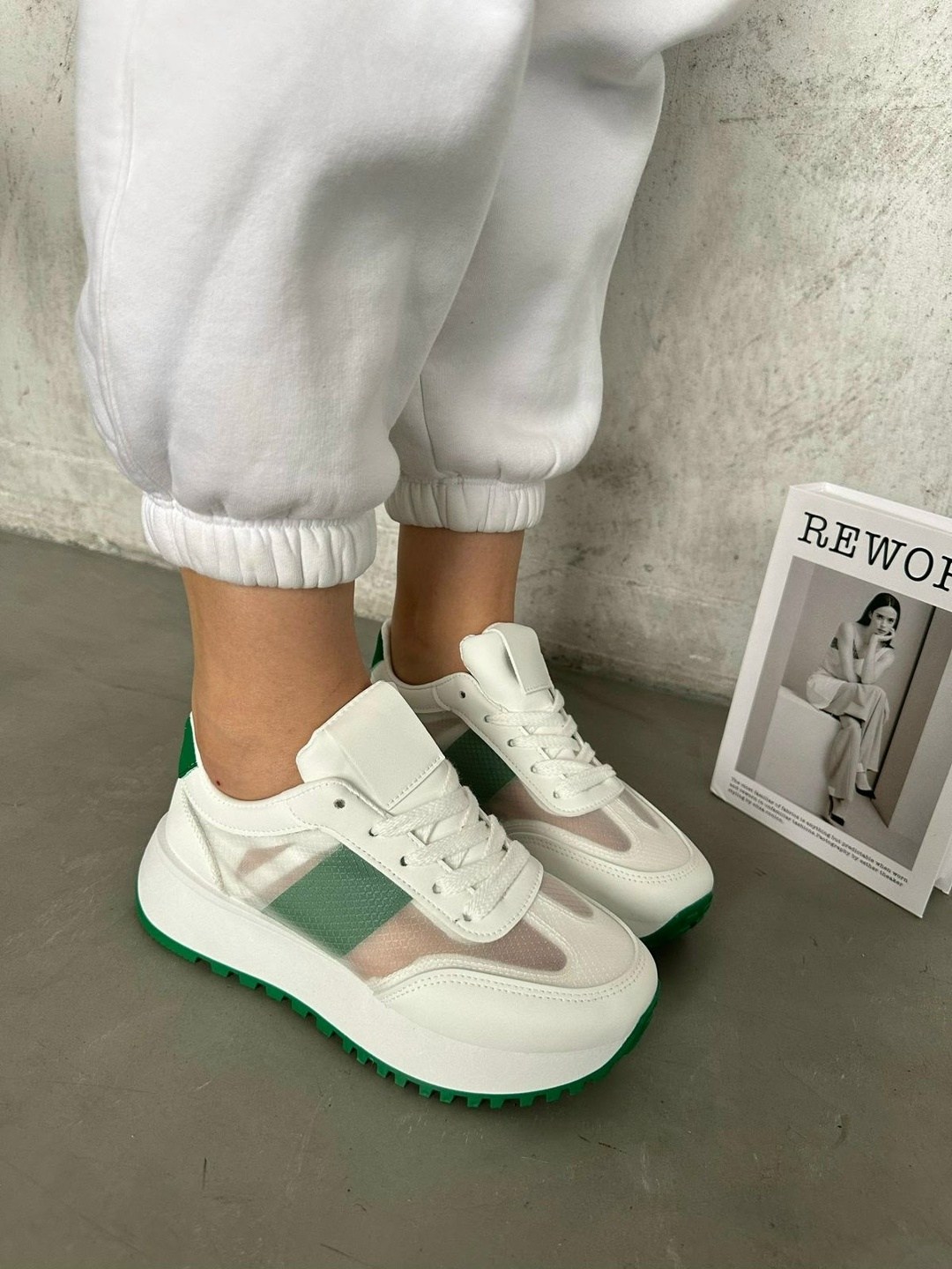 женские кроссовки,кроссовки модные,кроссовки женские удобные,повседневные кроссовки,кроссовка