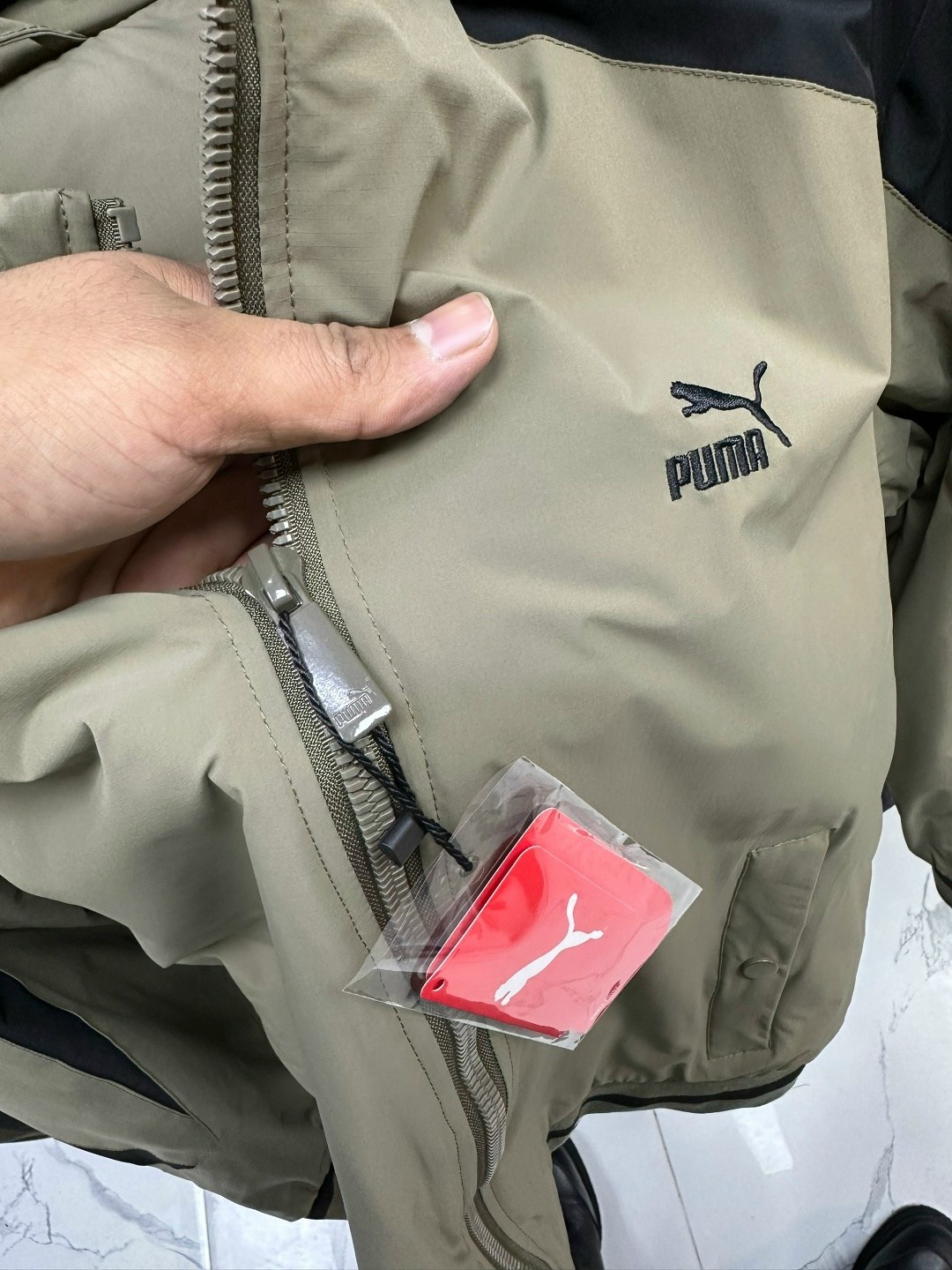 куртка,легкая куртка,куртка модная,куртка плащевка,мужская куртка ветровка