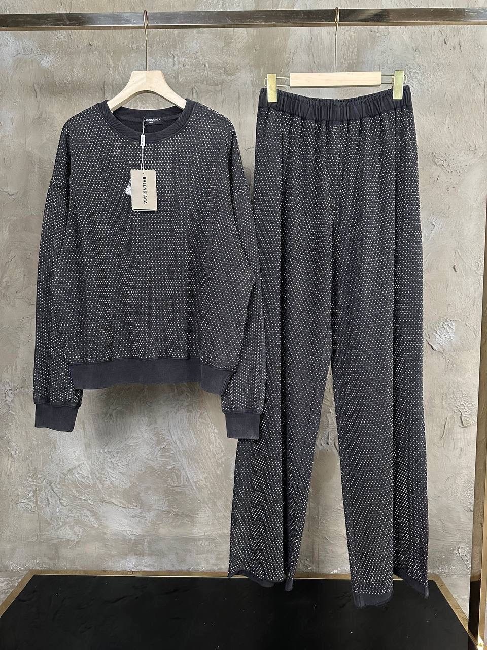 трикотажные костюмы,женский вязаный костюм,костюм с пайетками,вязаные костюмы,женский трикотажный костюм