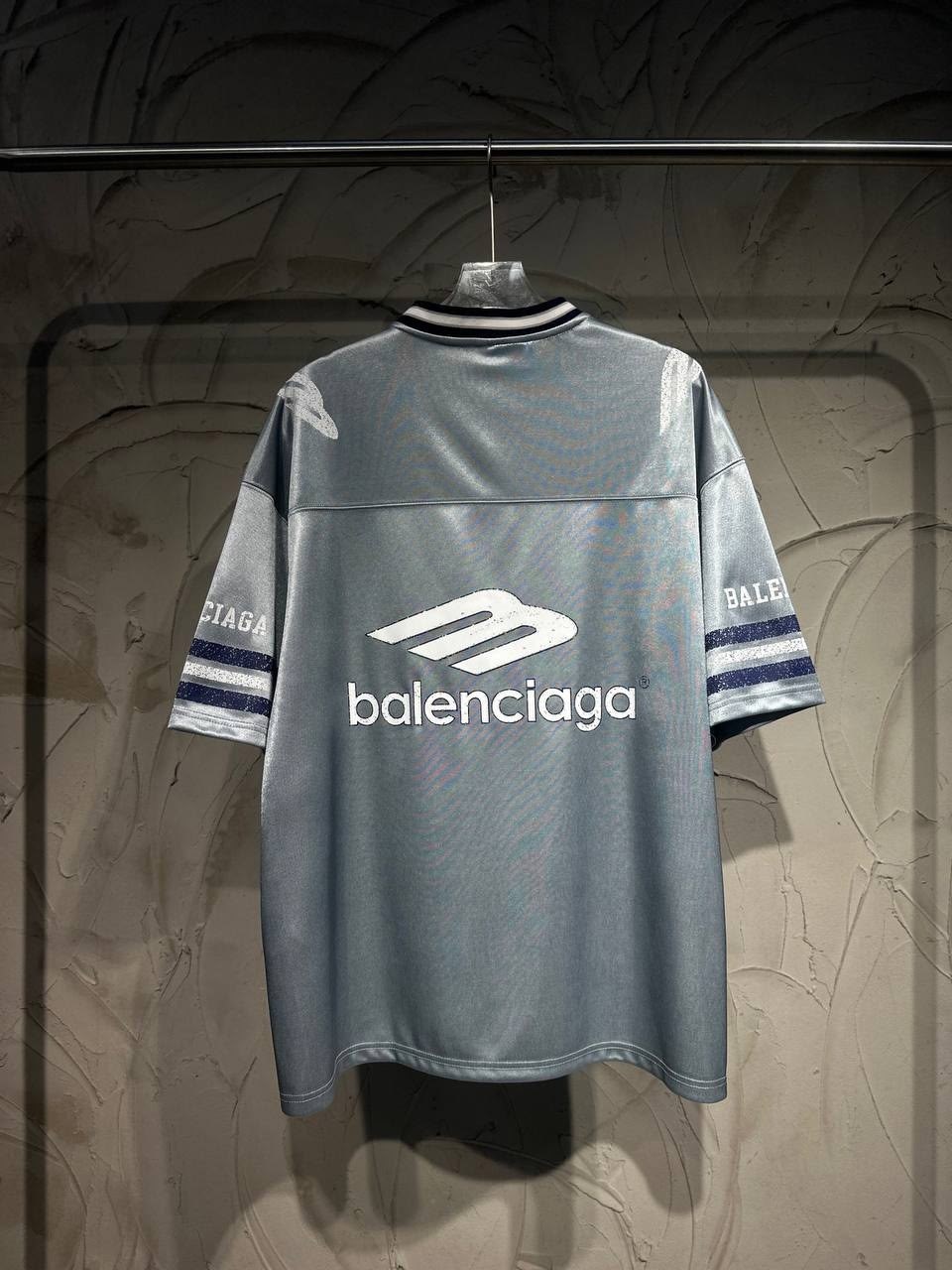 футболка balenciaga,футбольная форма,футбольная одежда,футболка balenciaga серая,баленсиага футболка