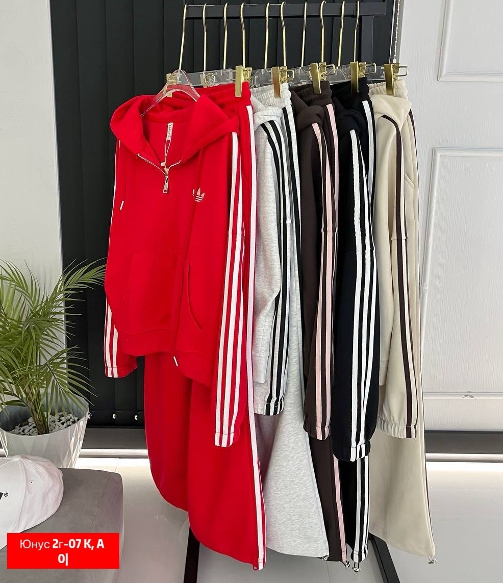 спортивный костюм адидас красный женский,спортивный костюм adidas,адидас спортивный костюм,адидас костюм женский,костюм спортивный женский adidas