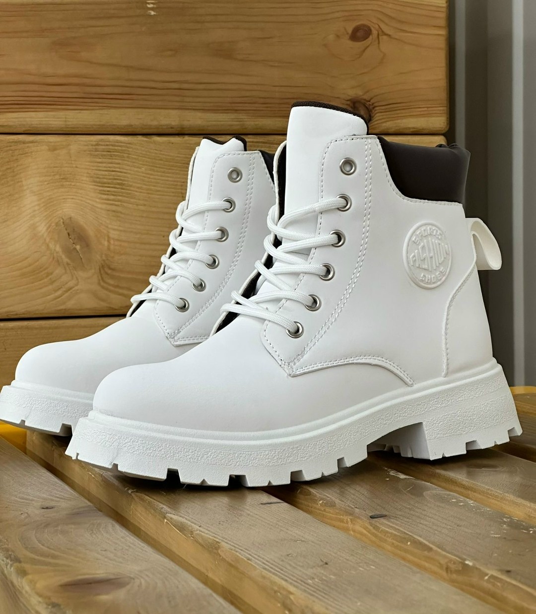 ,женские ботинки,белые женские ботинки,белые ботинки, женская