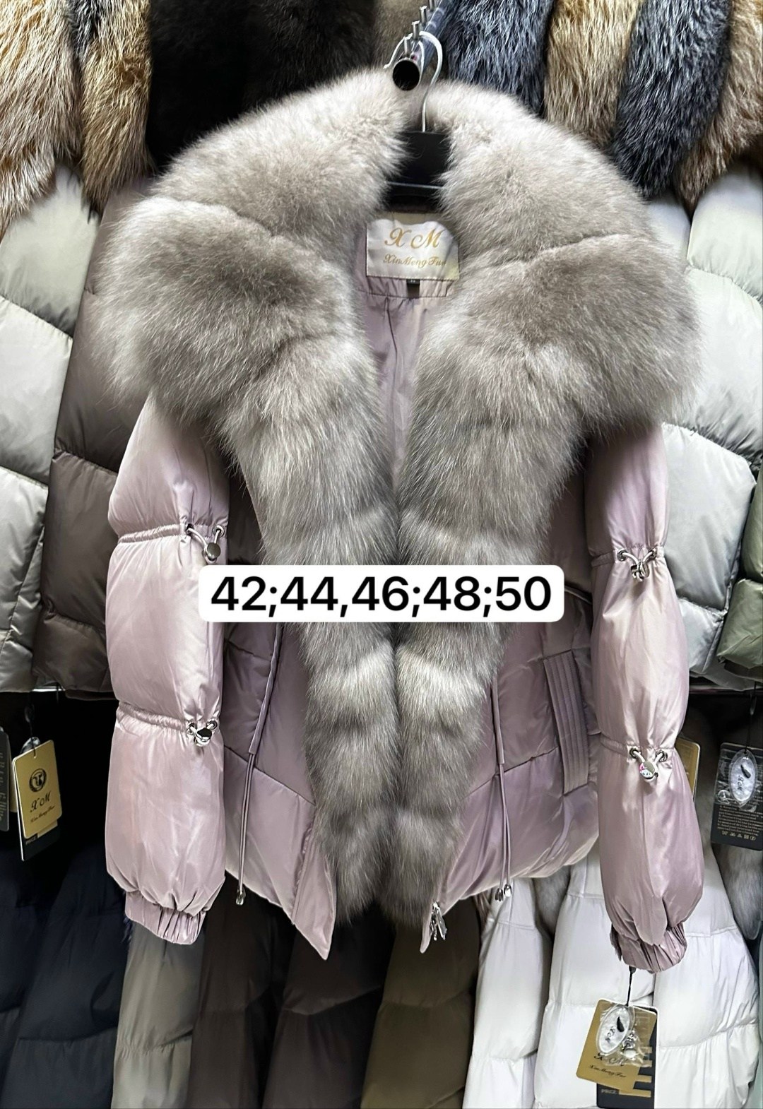 зимние куртки с натуральными мехами,пуховик с натуральным мехом,пуховик женский с натуральным мехом,женские пуховики,пуховик с мехом