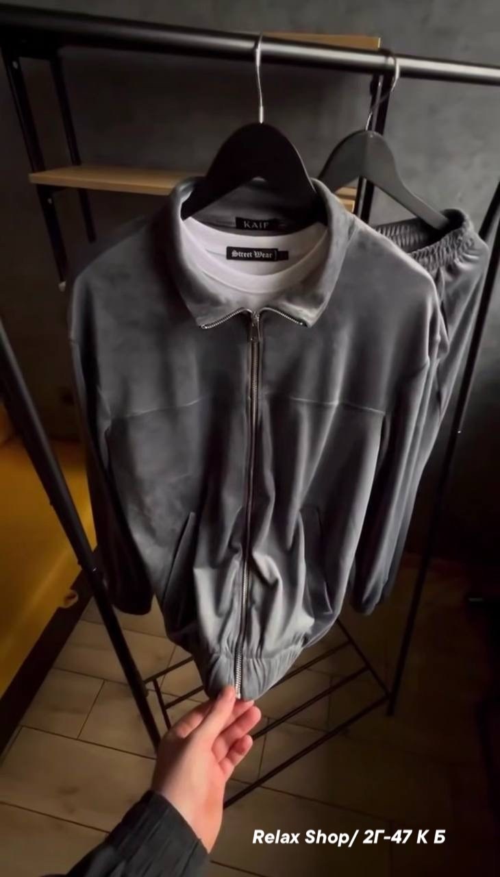 прогулочный костюм brunello cucinelli,спортивный костюм brunello cucinelli,спортивные костюм,мужской спортивный костюм,костюм мужской