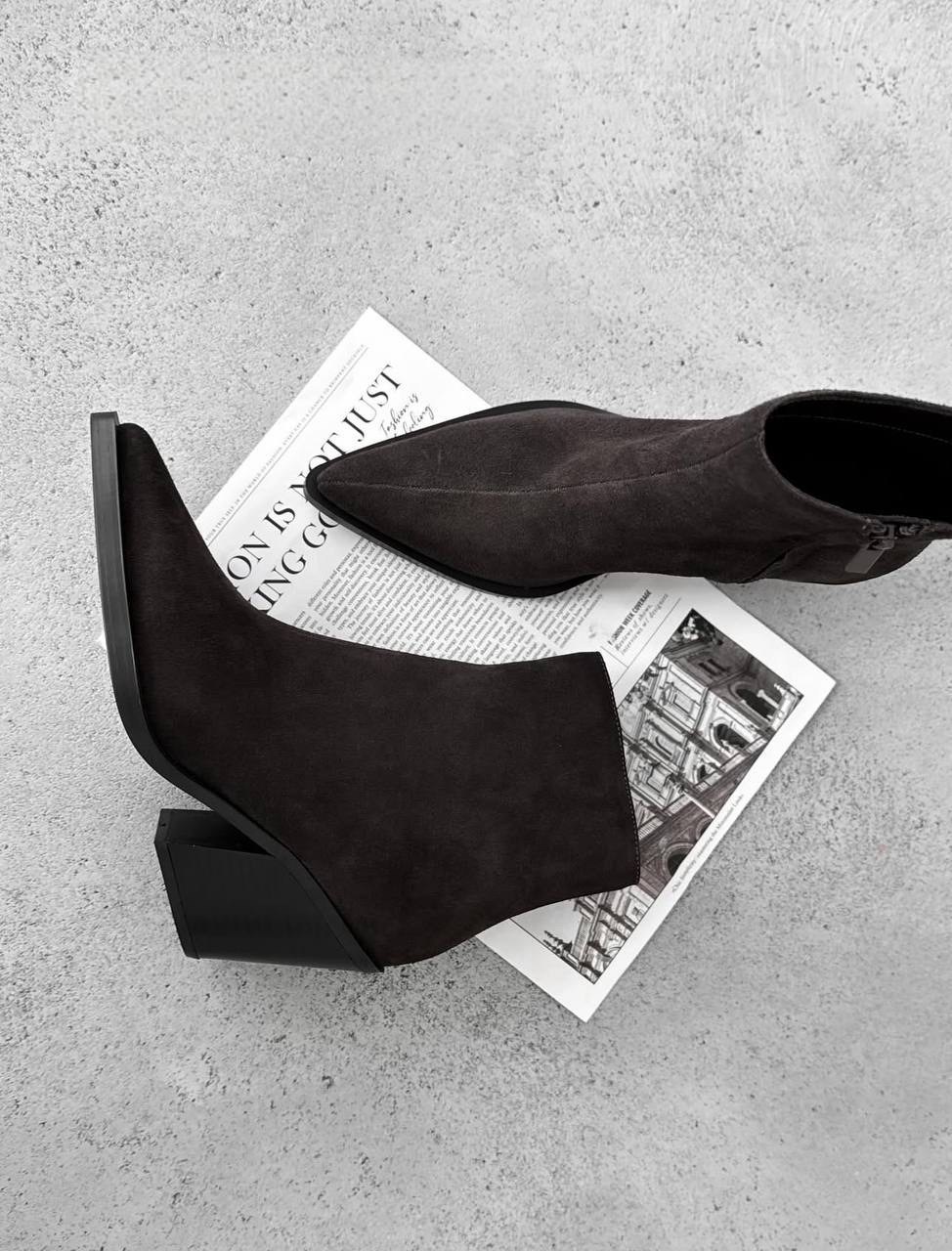 женские ботильоны с заострённым носком квадратным каблуком замшевые демисезонные 43 кофейный,женские ботильоны с заострённым носком квадратным каблуком замшевые,ботильоны замшевые,женские ботильоны с