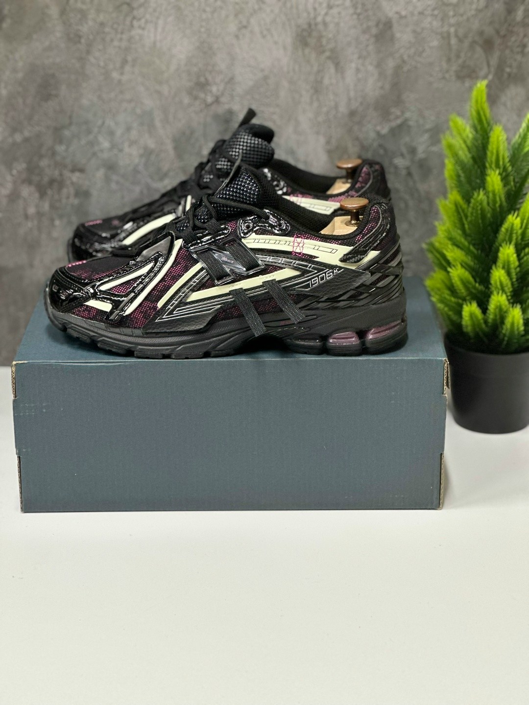 кроссовки new balance 1906a,,кроссовки new balance 1906a 'black dragon berry',кроссовки,кроссовки new balance 1906 ag