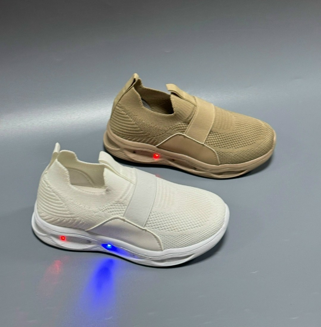 детские кроссовки,кроссовки спортивные повседневные,,слипоны детские,кроссовки