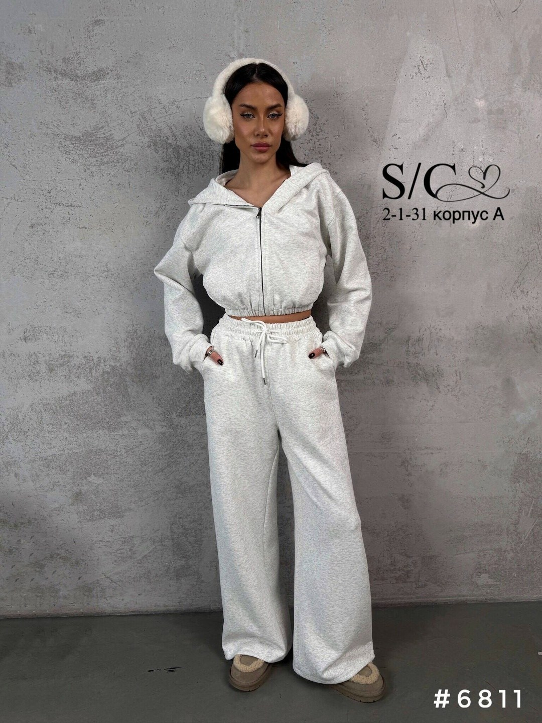 стильные костюмы,спортивный костюм,женский спортивный костюм,белый брючный костюм,костюм белый