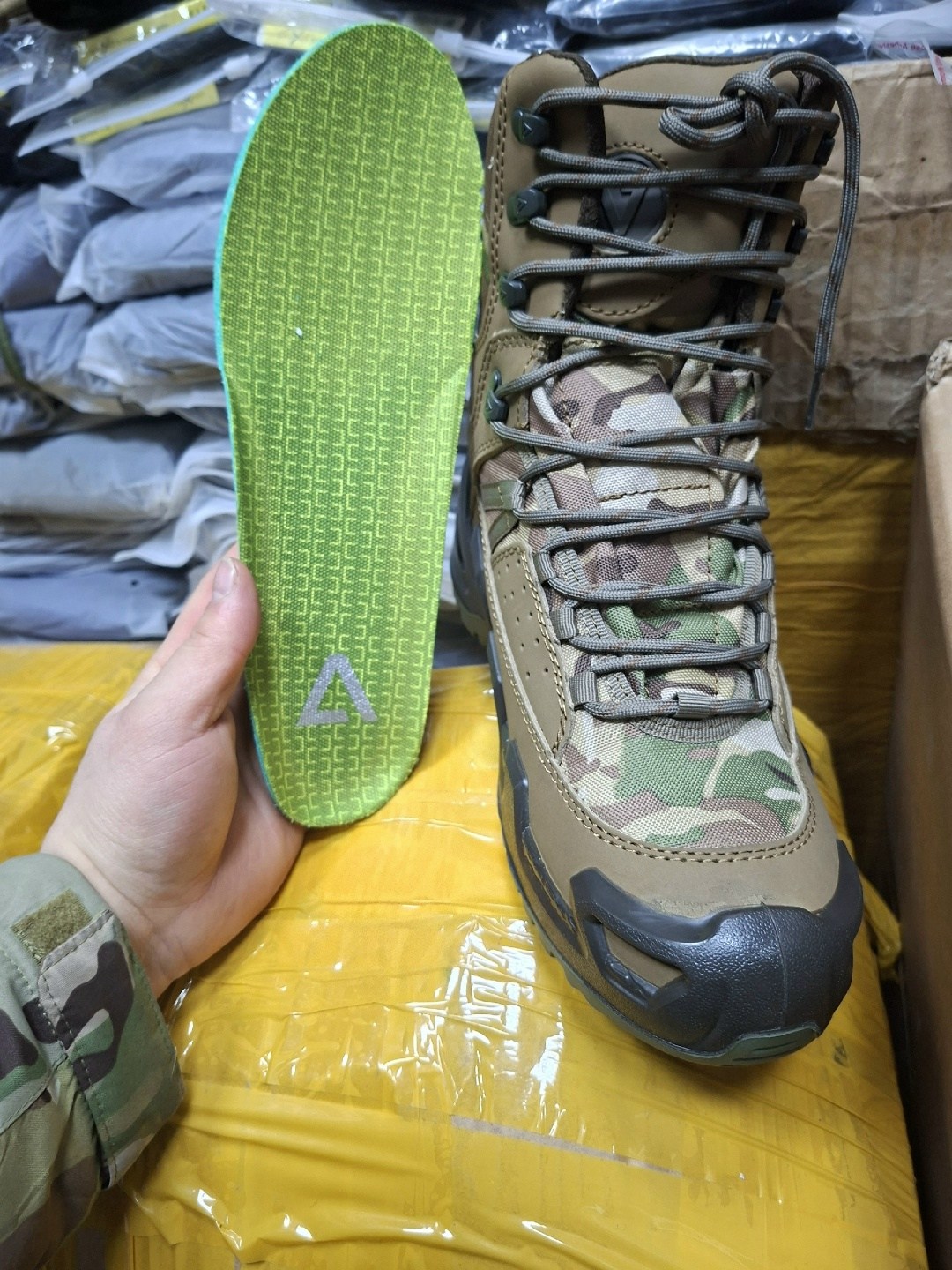 ,ботинки тактические,тактические ботинки lowa,vaneda ботинки тактические олива,тактические берцы