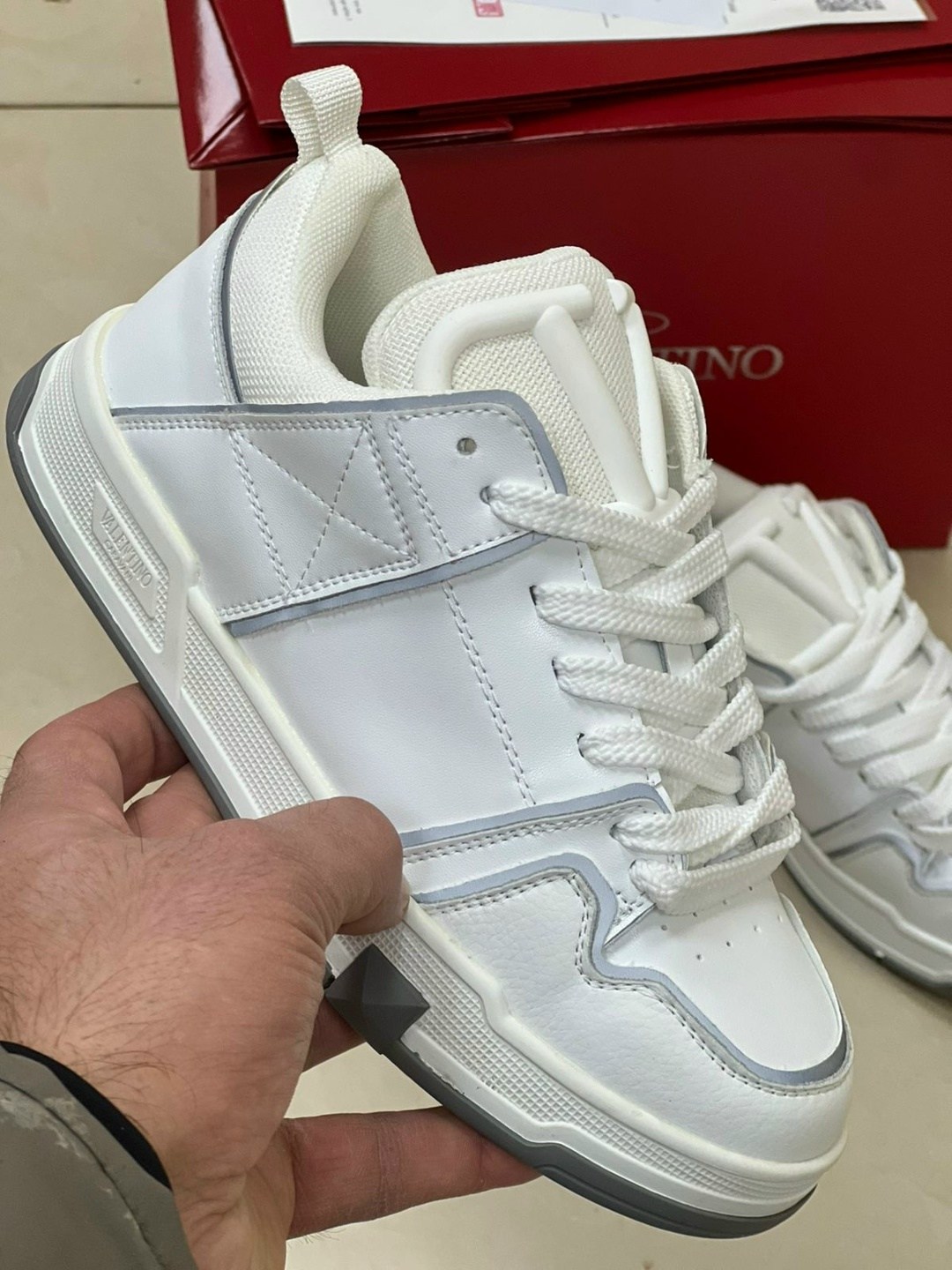 ,кроссовки женские valentino,valentino кроссовки,кроссовки valentino garavani женские,кеды валентино женские